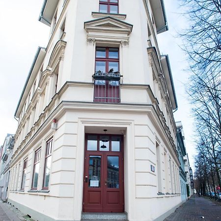 Alt-Berliner Eckkneipe - "Feuchte Ecke" Apartment Luaran gambar