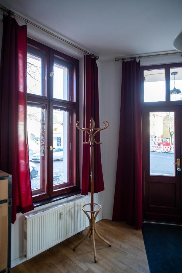 Alt-Berliner Eckkneipe - "Feuchte Ecke" Apartment Luaran gambar