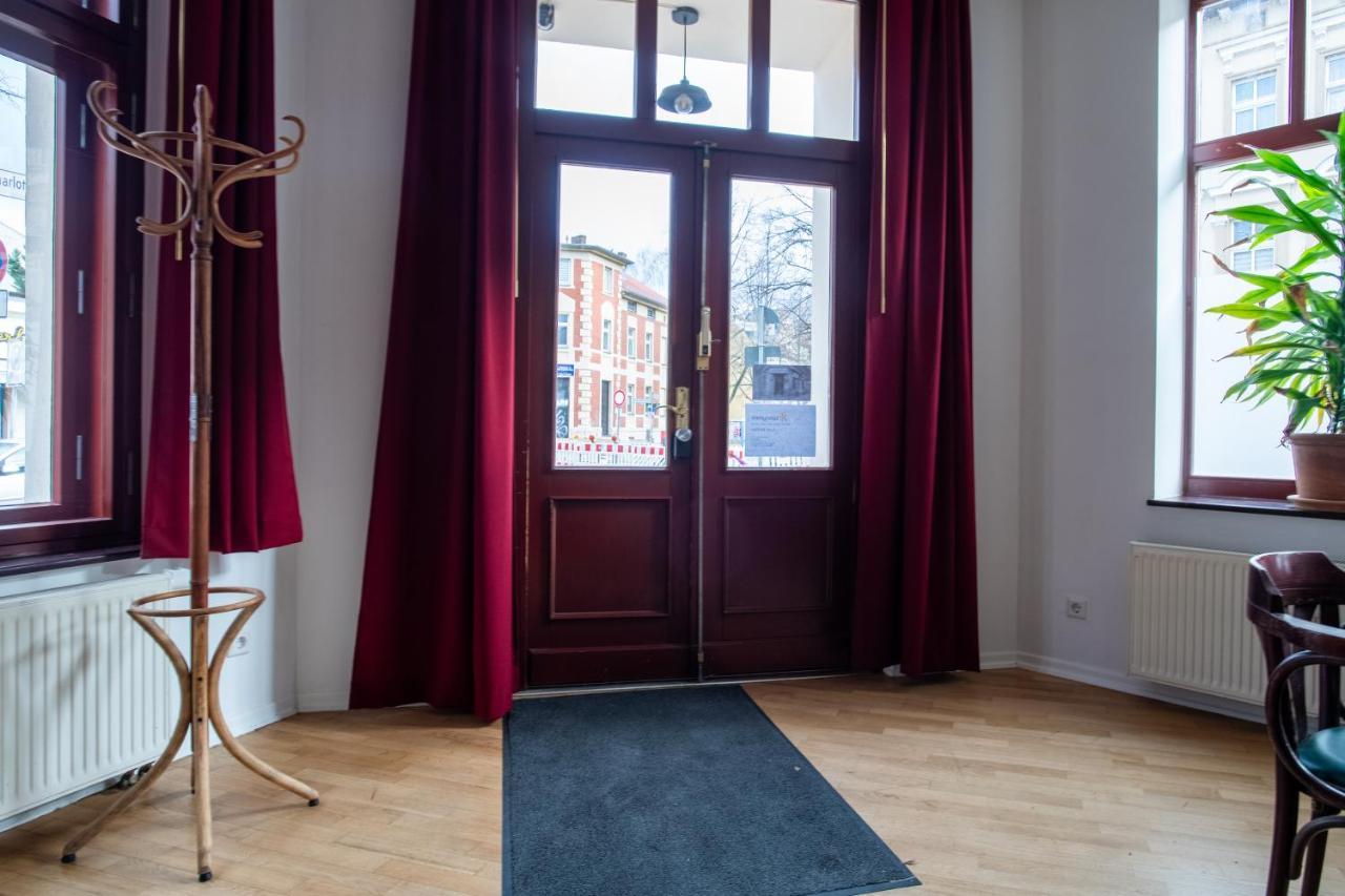 Alt-Berliner Eckkneipe - "Feuchte Ecke" Apartment Luaran gambar